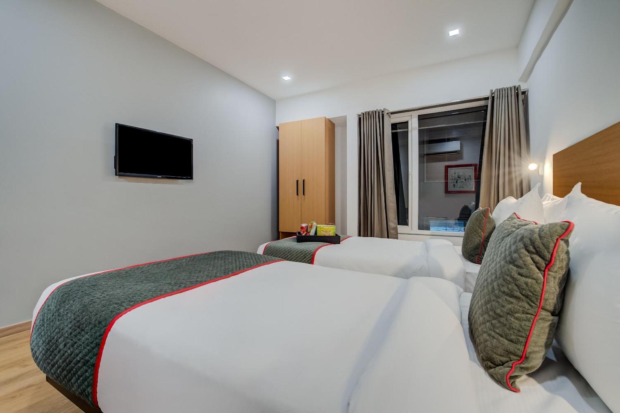 Super Townhouse Mg Road Πούνε Εξωτερικό φωτογραφία