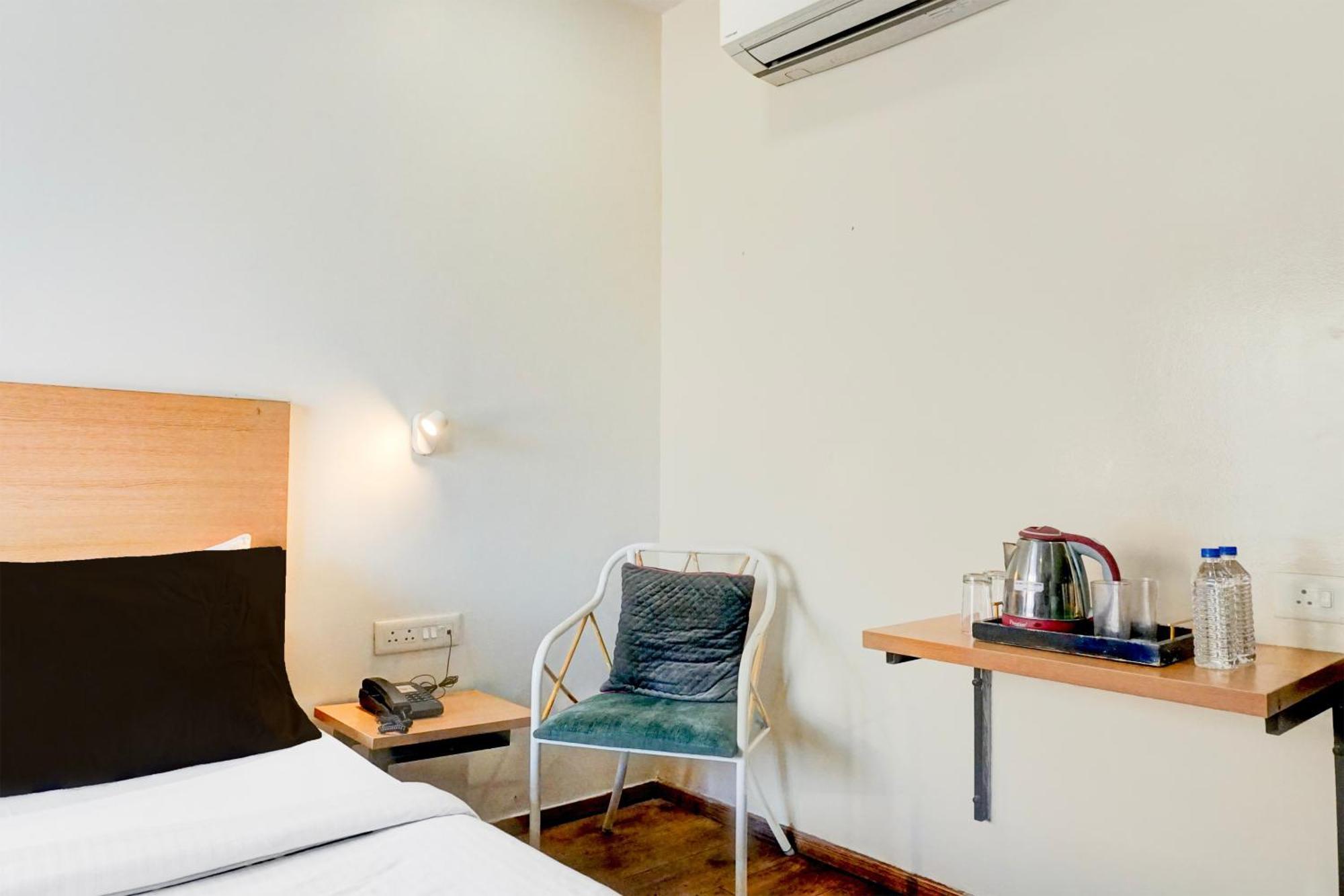 Super Townhouse Mg Road Πούνε Εξωτερικό φωτογραφία