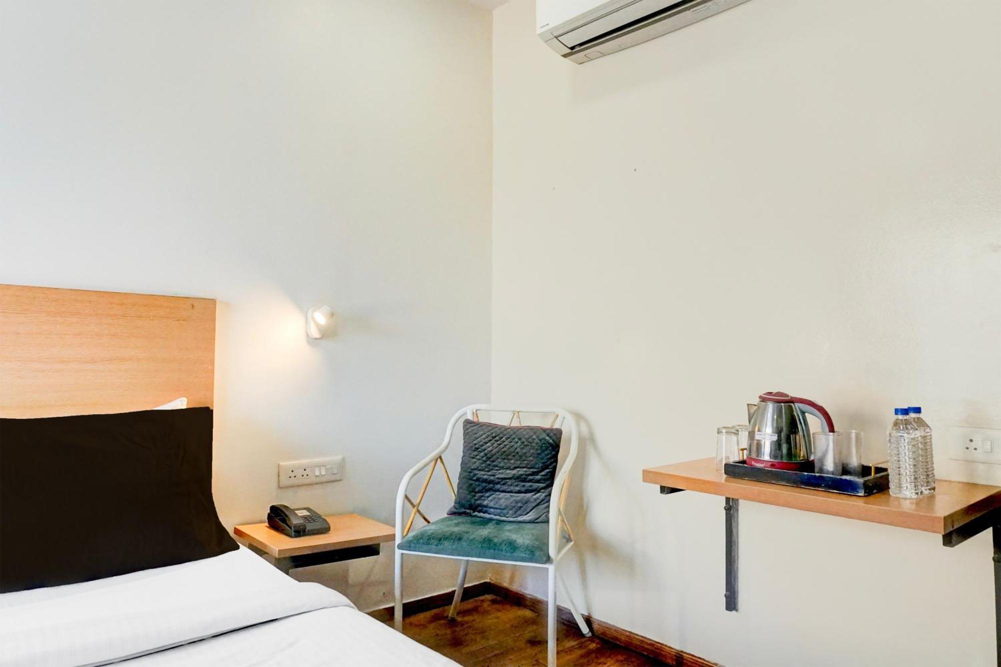 Super Townhouse Mg Road Πούνε Εξωτερικό φωτογραφία